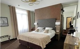 Logis Hotel & Restaurant - Le Mouton Blanc